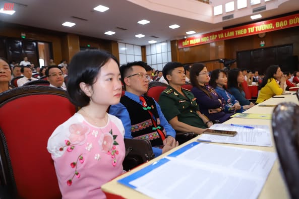 TẤM GƯƠNG ĐIỂN HÌNH TRONG HỌC TẬP VÀ LÀM THEO TƯ TƯỞNG, ĐẠO ĐỨC, PHONG CÁCH HỒ CHÍ MINH