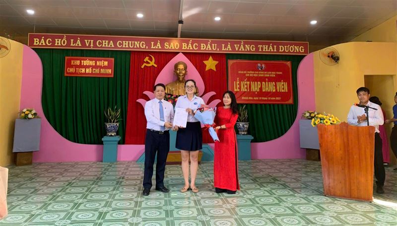 PHÁT HUY SINH VIÊN 5 TỐT SAU TUYÊN DƯƠNG