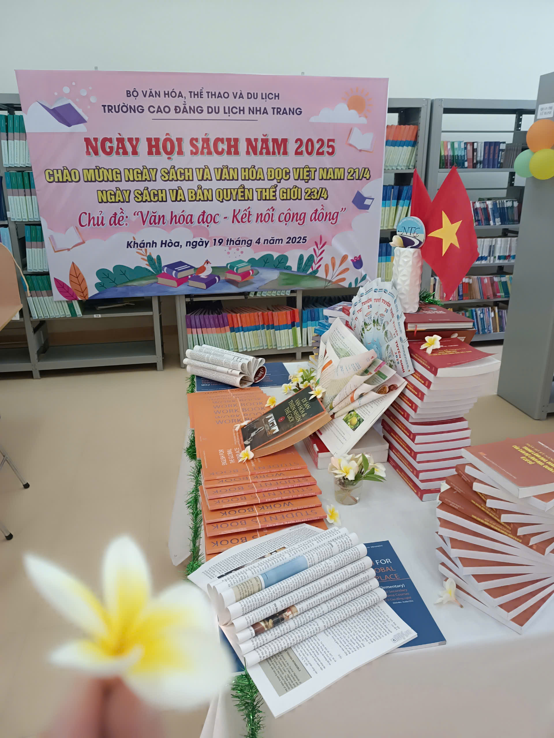 NGÀY HỘI SÁCH NĂM 2025 – VĂN HÓA ĐỌC, KẾT NỐI CỘNG ĐỒNG