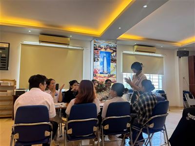 Câu lạc bộ Sinh viên 5 tốt tổ chức sinh hoạt chuyên đề về kỹ năng làm việc nhóm hiệu quả
