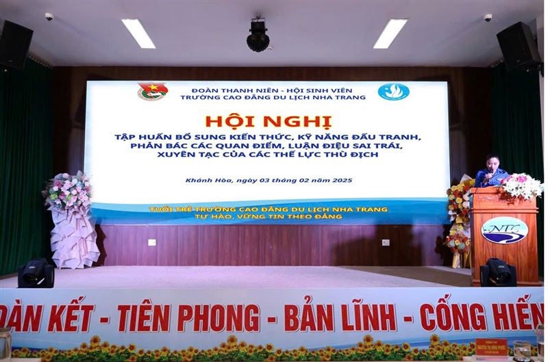 HỘI NGHỊ TẬP HUẤN BỔ SUNG KIẾN THỨC, KỸ NĂNG ĐẤU TRANH, PHẢN BÁC CÁC QUAN ĐIỂM, LUẬN ĐIỆU SAI TRÁI, XUYÊN TẠC CỦA CÁC THẾ LỰC THÙ ĐỊCH